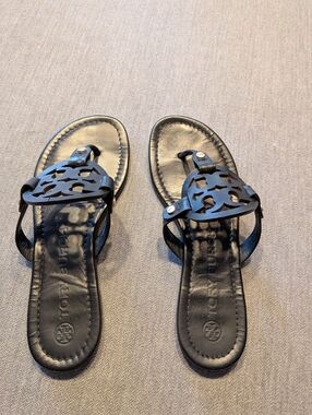 Tory Burch Miller Perfect Black Womens Sandal Leather Thong Size 6 1/2 M